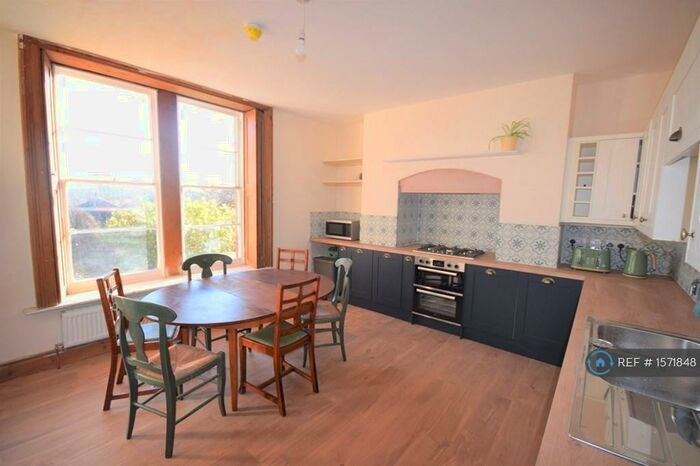 6 Bedroom End Of Terrace House To Rent In York Road, Montpelier, Bristol, BS6