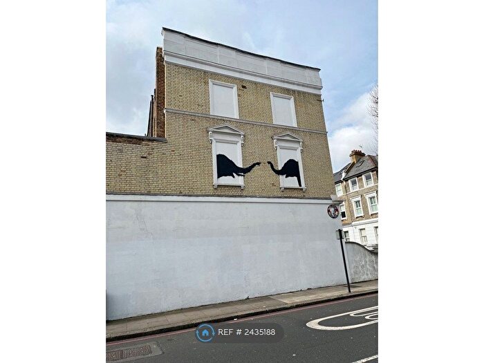 2 Bedroom Flat To Rent In Edith Terrace, London, SW10