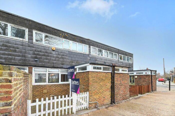 4 Bedroom Property To Rent In Blenheim Gardens, London, SW2