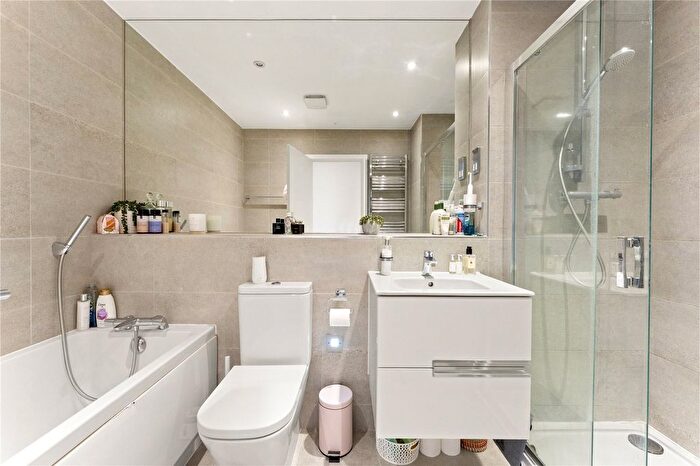 1 Bedroom Flat For Sale In Summerhouse Lane, Harefield, Uxbridge, UB9