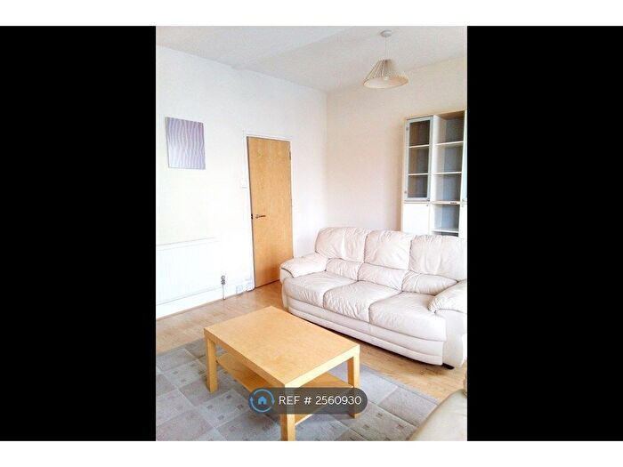 2 Bedroom Flat To Rent In Chesterton Road, Cambridge, CB4