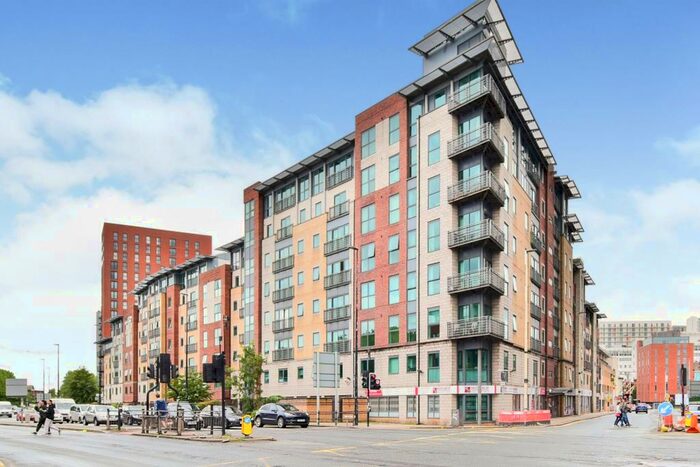 2 Bedroom Apartment To Rent In City Point, Chapel Street, Salford, M3