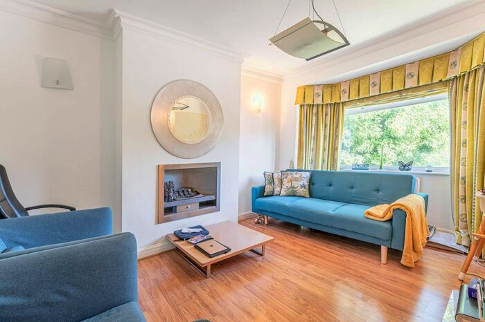 2 Bedroom Maisonette To Rent In Page Street, Mill Hill Conservation, London, NW7