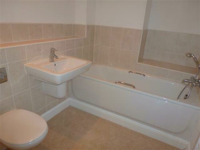 2 Bedroom Apartment To Rent In Woodbrooke Grove, Northfield, Birmingham, B31