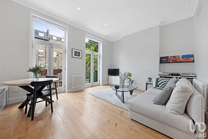 1 Bedroom Flat For Sale In Lanhill Road, London, W9