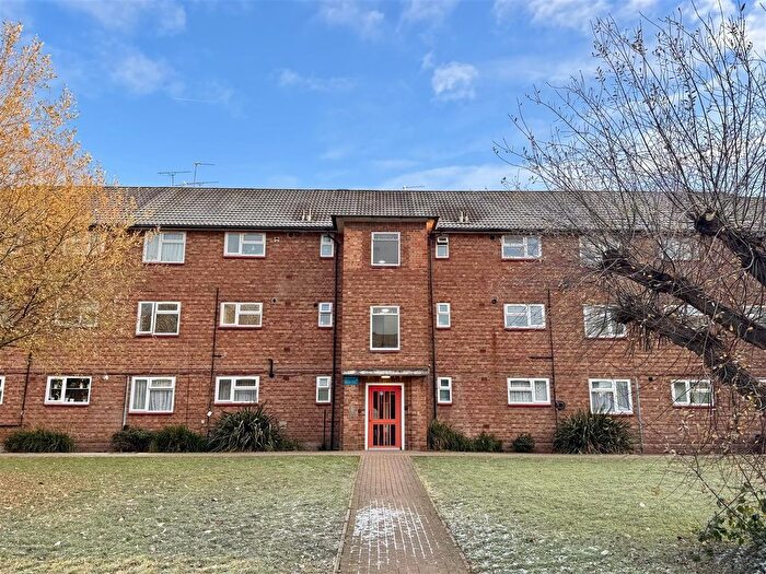 1 Bedroom Flat For Sale In Wentbridge Path, Borehamwood, WD6