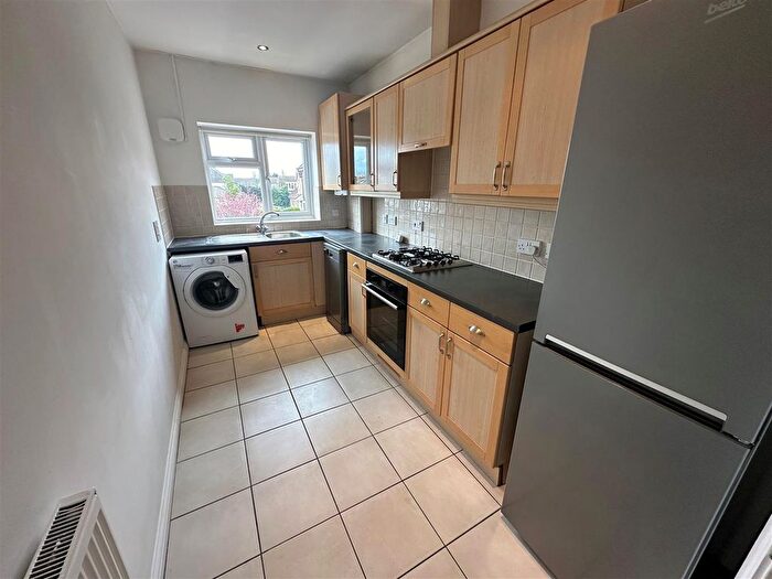 1 Bedroom Maisonette To Rent In Kennedy Close, London Colney, St Albans, AL2