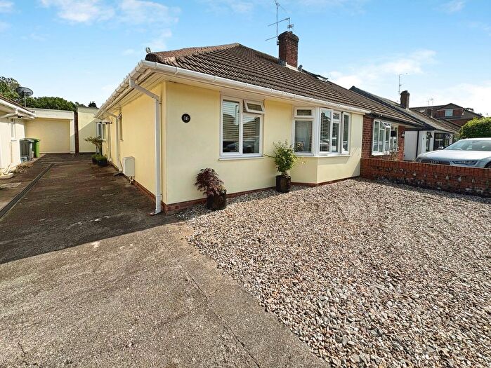 2 Bedroom Bungalow For Sale In The Fairway, Cardiff, CF23