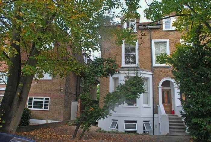 1 Bedroom Flat To Rent In Queens Road, Twickenham, TW1