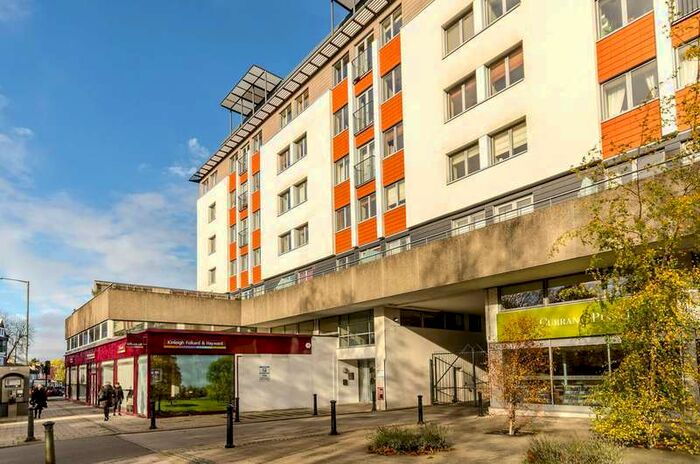 2 Bedroom Flat To Rent In Albemarle Road, Beckenham, BR3