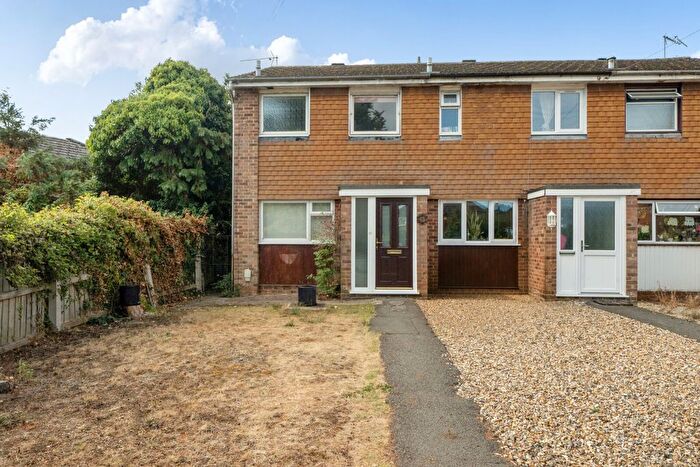 2 Bedroom End Of Terrace House For Sale In Reading Road, Pangbourne, Reading, Berkshire, RG8