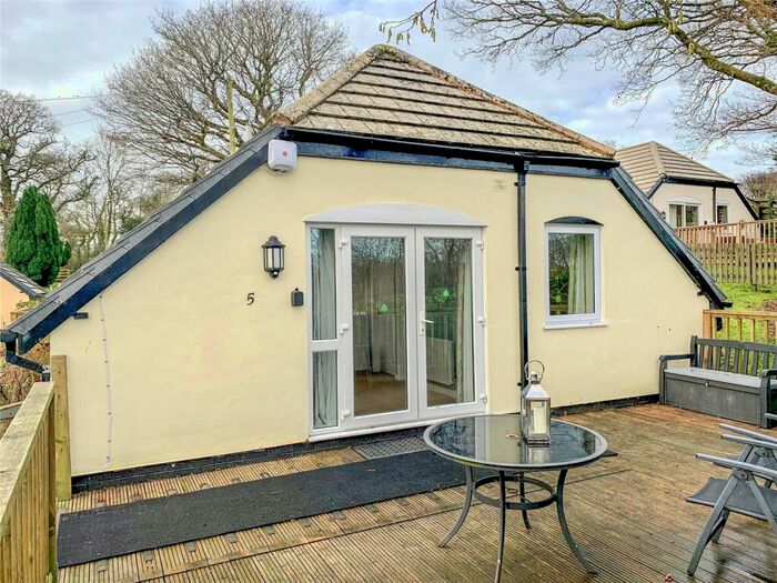 2 Bedroom Semi-Detached House For Sale In Beaworthy, Devon, EX21