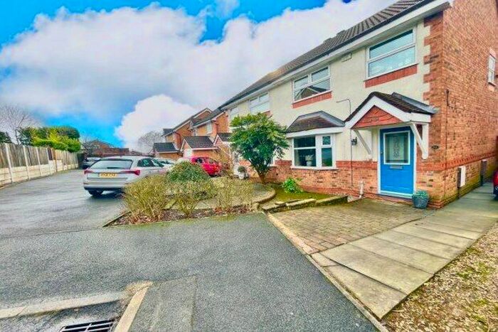 3 Bedroom Property To Rent In Thorsby Close, Bolton, BL7