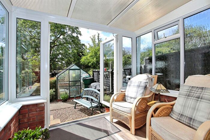 3 Bedroom Semi-detached House For Sale In Gunthorpe Road, Peterborough, PE4