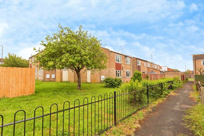 2 Bedroom Flat For Sale In Lavric Road, Aylesbury, Buckinghamshire, HP21
