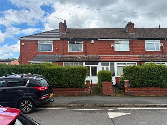 2 Bedroom Terraced House For Sale In School Road, Oldham, OL8