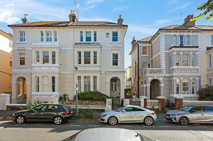 2 Bedroom Flat For Sale In Ventnor Villas, Hove, BN3