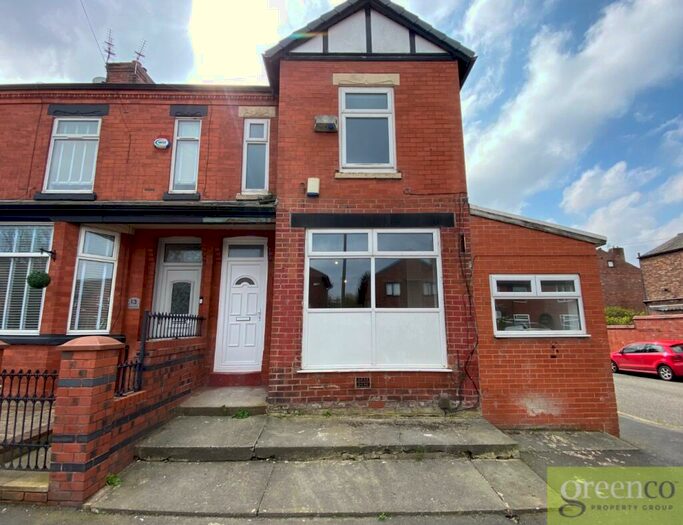 3 Bedroom Flat To Rent In New Cross Street, Weaste, Salford, M5