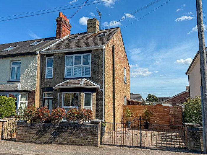 3 Bedroom End Of Terrace House For Sale In Grove Road, Beccles, NR34