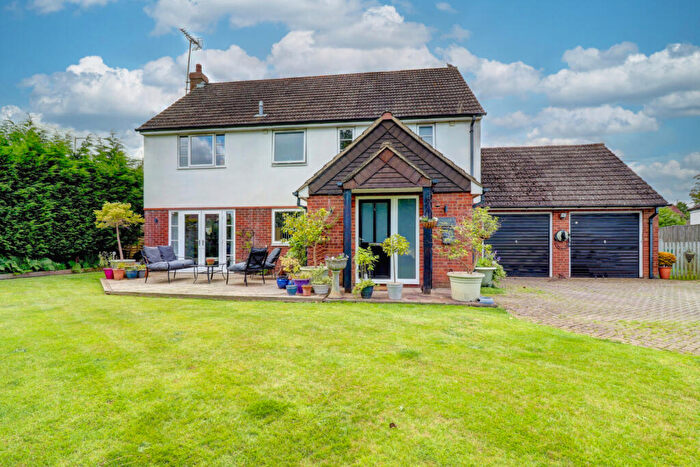 4 Bedroom Detached House For Sale In Mill Lane, Stokenchurch, High Wycombe, HP14