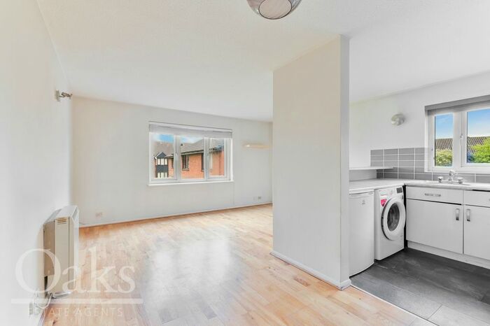 1 Bedroom Flat To Rent In Adams Way, Croydon, CR0
