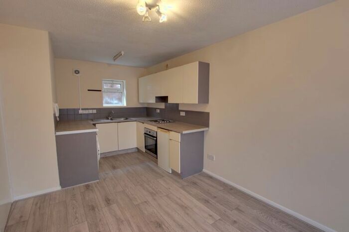 1 Bedroom Flat To Rent In Shails Lane, Trowbridge, BA14