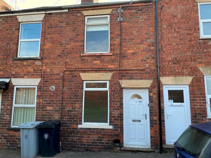 2 Bedroom Terraced House To Rent In Westbourne Place, Grantham, NG31