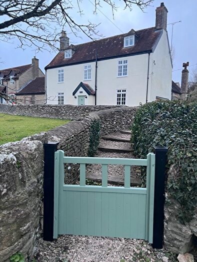 5 Bedroom Detached House To Rent In Bishops Caundle, DT9