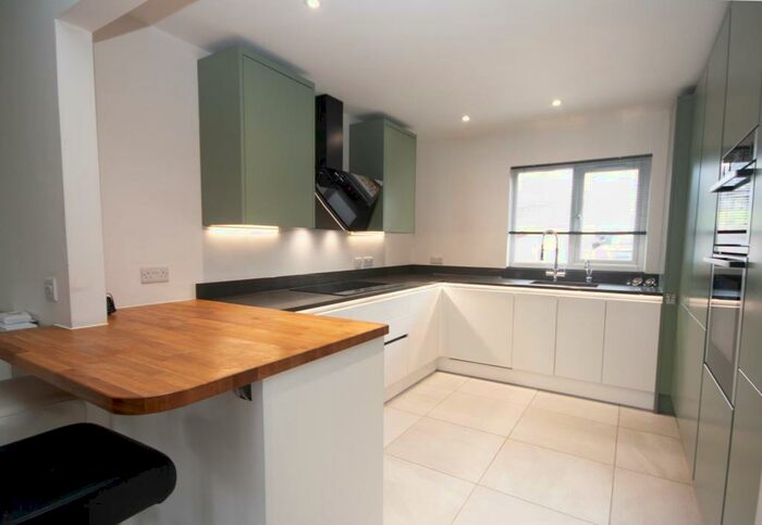 3 Bedroom Terraced House To Rent In Lakes View, Vastern, Wiltshire, SN4