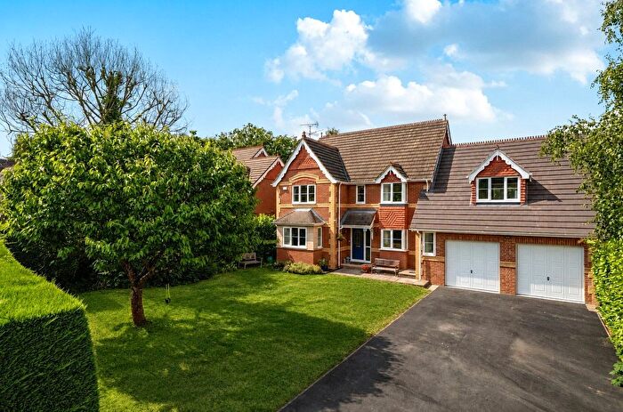 5 Bedroom Detached House For Sale In Alder Glade, Burghfield Common, Reading, Berkshire, RG7