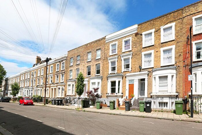 1 Bedroom Flat To Rent In Luxor Street, Camberwell, London, SE5