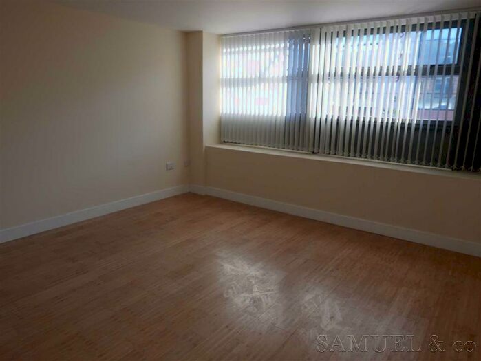 Studio To Rent In High Street, West Bromwich, B70