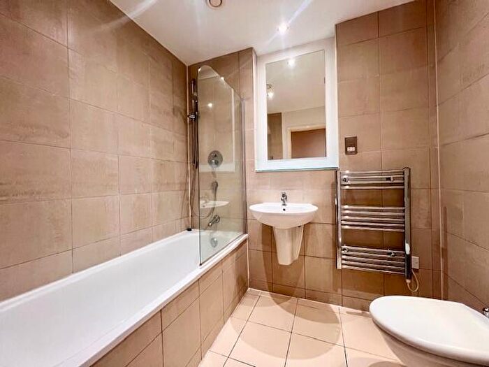 2 Bedroom Apartment To Rent In City, West One, S1