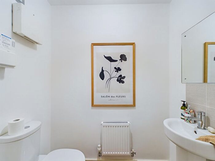 3 Bedroom Detached House For Sale In Ever Ready Crescent, Dawley, Telford. Shropshire., TF4