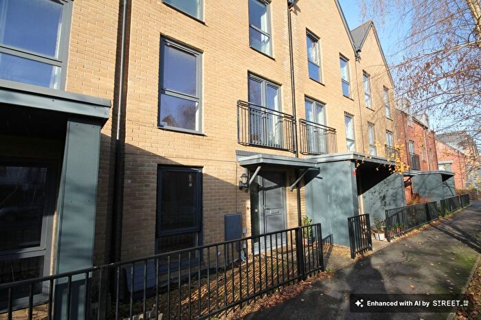 5 Bedroom Terraced House For Sale In Churchill Road, Uxbridge, UB10