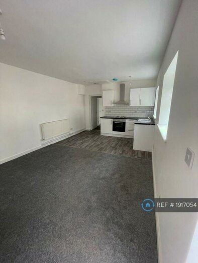 1 Bedroom Flat To Rent In Trentham Street, Swinton, Manchester, M27