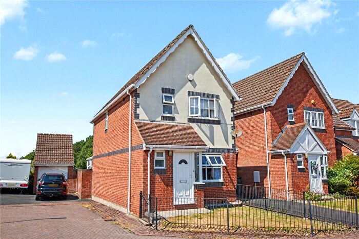 3 Bedroom Link Detached House For Sale In Scarborough Lane, Tingley, Wakefield, WF3