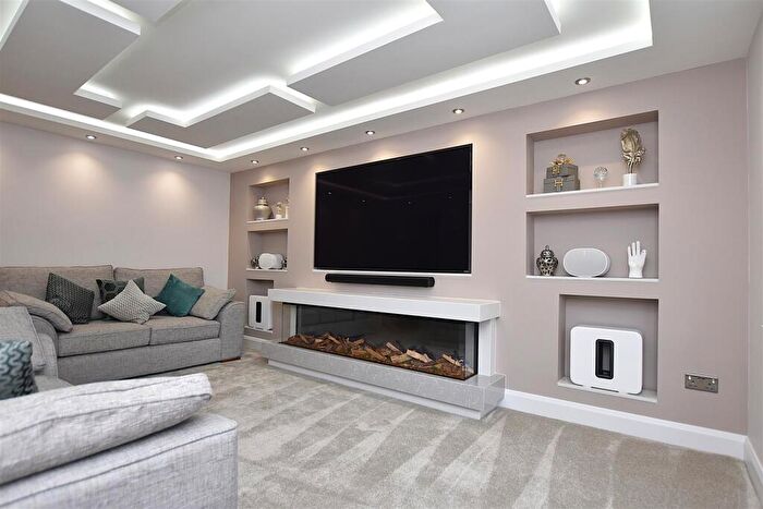 4 Bedroom Detached House For Sale In Berse Gardens, Berse Road, Caego, LL11