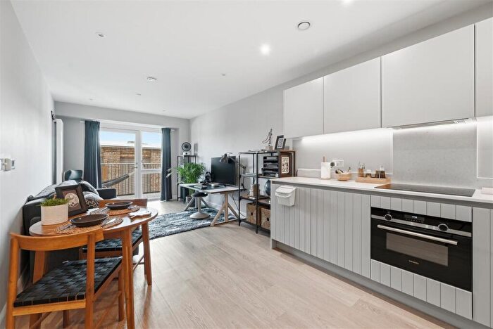 1 Bedroom Apartment For Sale In Botanist House, Royal Victoria Dock, E16