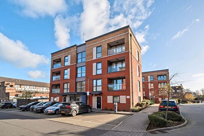 1 Bedroom Flat For Sale In Arla Place, Ruislip, HA4