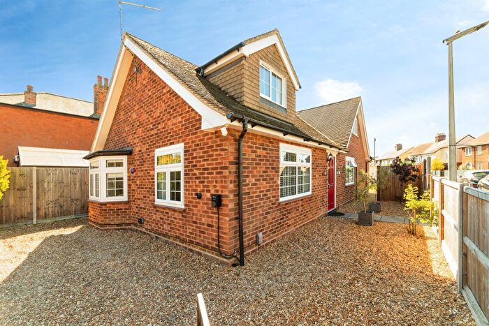 5 Bedroom Detached Bungalow For Sale In Stamford Avenue, Royston, SG8