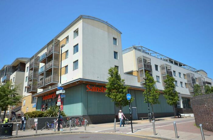 3 Bedroom Apartment To Rent In Kingscote Way, Brighton, BN1