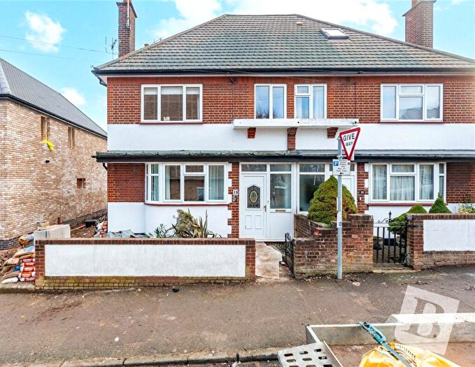 4 Bedroom Semi Detached House For Sale In Warley Mount, Warley, Brentwood, Essex, CM14
