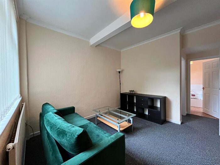 1 Bedroom Apartment To Rent In Wellmead Close, Cheetwood, Manchester, M8