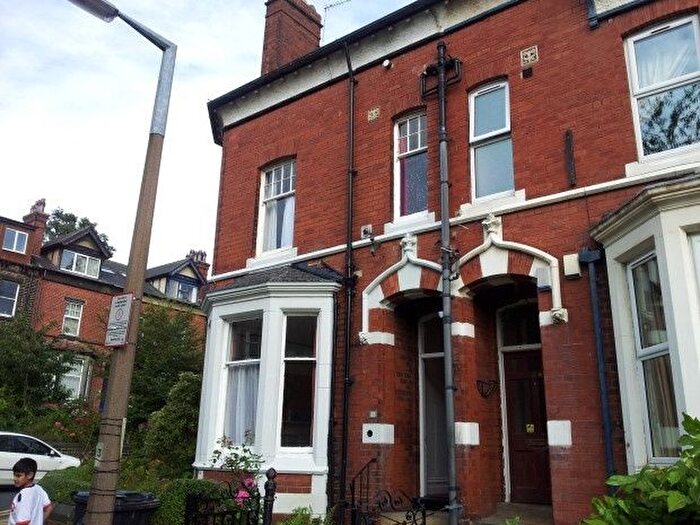 10 Bedroom Semi-Detached House To Rent In Regent Park Avenue, Leeds, LS6