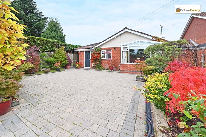 3 Bedroom Detached Bungalow For Sale In Fernhurst Grove, Lightwood, ST3