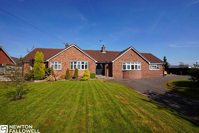 4 Bedroom Bungalow For Sale In Main Street, Hayton, DN22