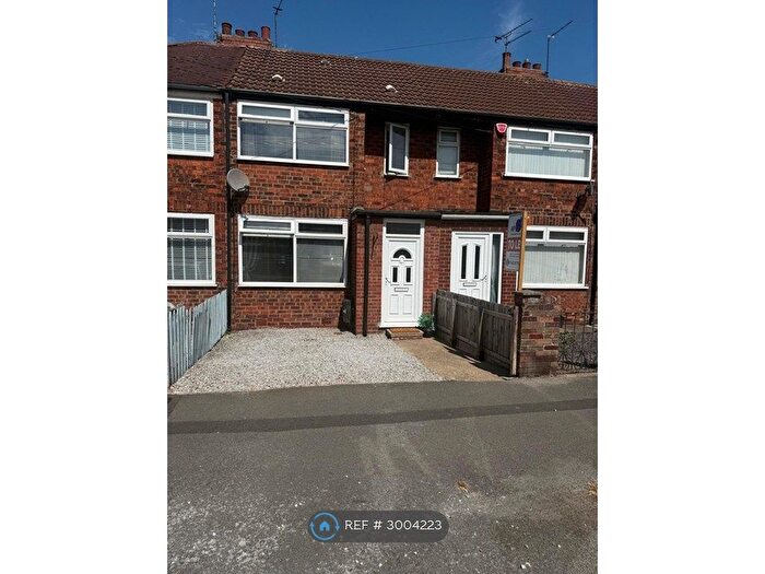 2 Bedroom Terraced House To Rent In Welwyn Park Avenue, Hull, HU6