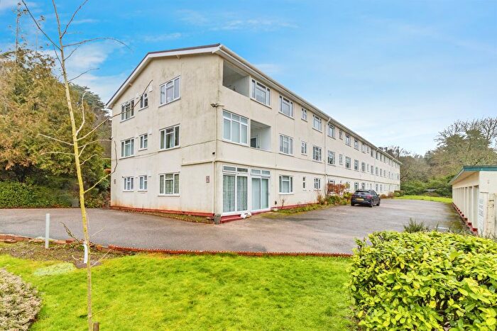 2 Bedroom Flat For Sale In Stitchill Road, Torquay, TQ1