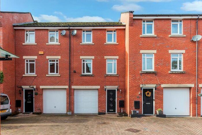 3 Bedroom Mews To Rent In Mill Green, Congleton, CW12